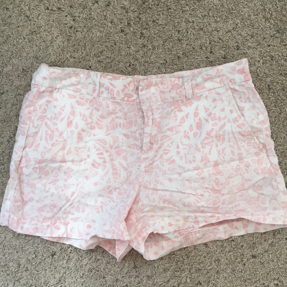 LOFT linen/cotton pink/white shorts
